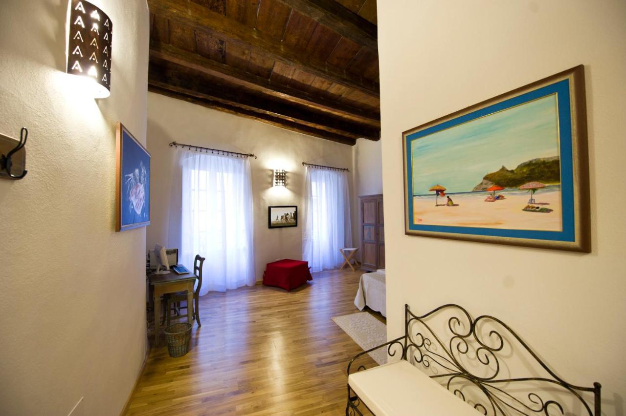Castelletto Suites كالياري الغرفة الصورة
