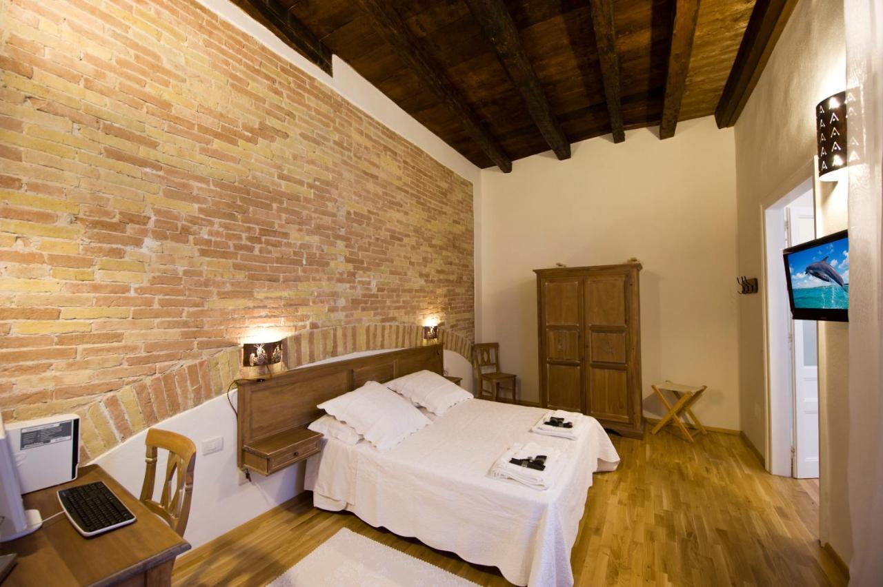 Castelletto Suites كالياري الغرفة الصورة