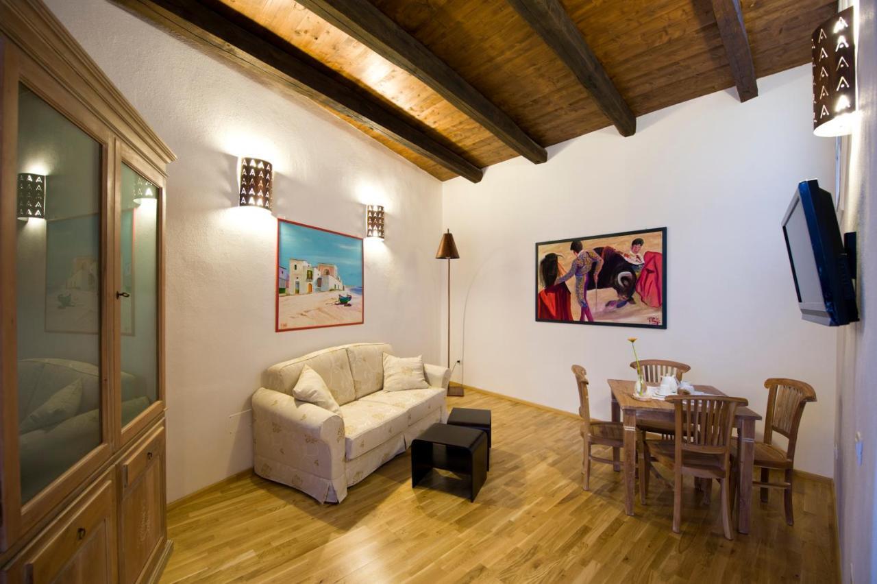Castelletto Suites كالياري الغرفة الصورة